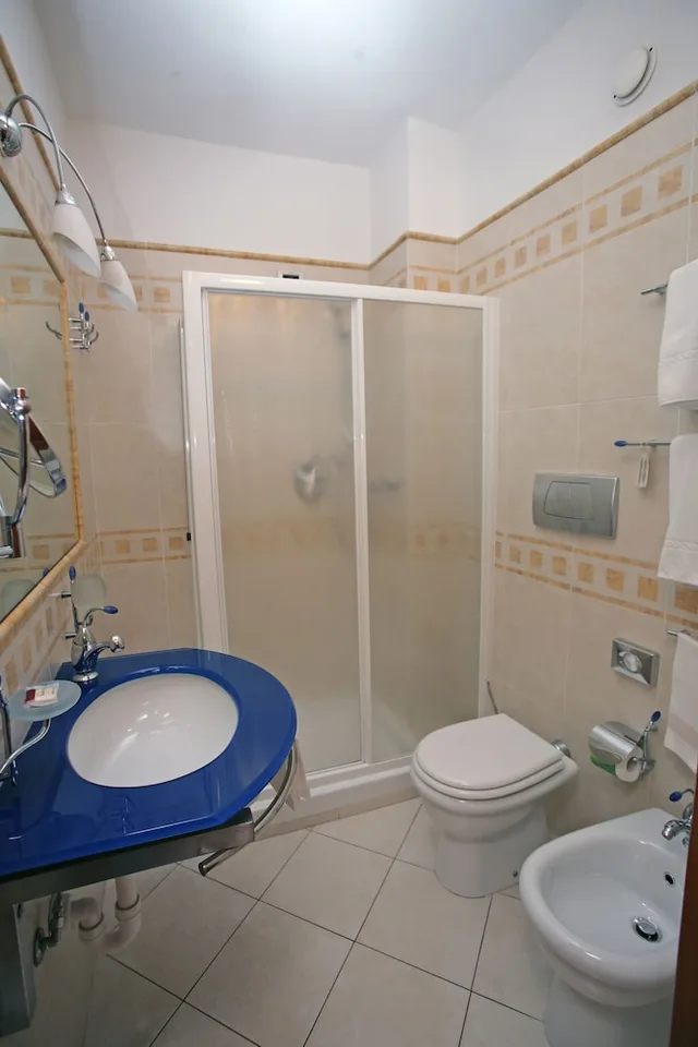 Room, Twin Beds, Hill View، Parigi 8/8