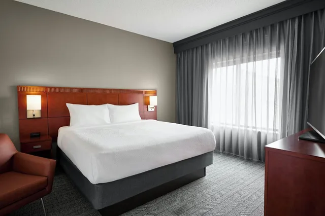 جناح بغرفة نوم واحدة، Courtyard by Marriott St Louis Creve Coeur 2/3