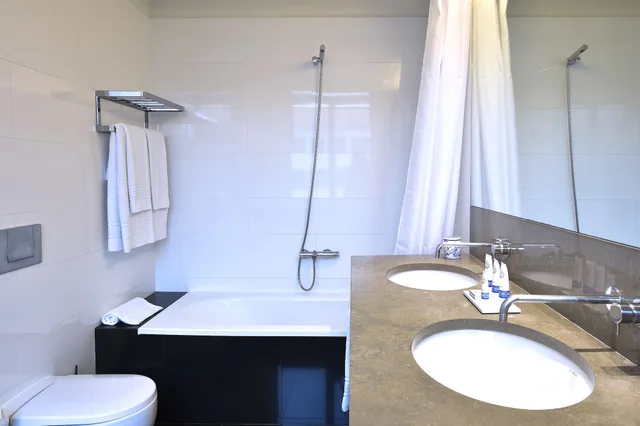 Double Room Gallery، The Editory Artist Hotel 4/4