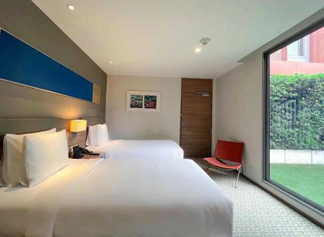 غرفة بسريرين منفصلين بشرفة، Holiday Inn Express Bangkok Sathorn 1/6