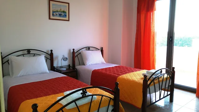 2 Bedrooms, Family, House, Twin Beds, Bay View, Sofa, Nitelli's Houses 2/3