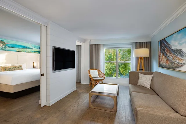 1 Bedroom, Suite, 2 Queen Beds, Resort View, Sofa، Margaritaville Beach House Key West 3/5