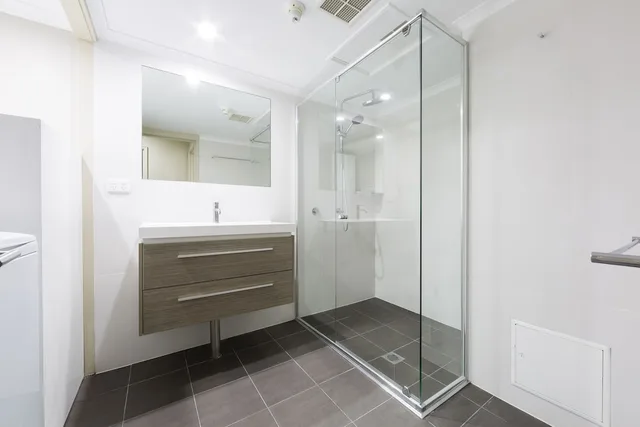 Pinnacle Apartments, Canberra 16/43