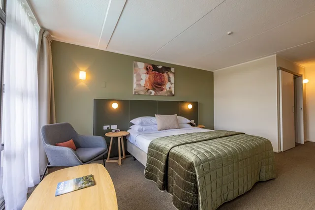 غرفة سوبيريور بسرير كينج بشرفة، Rose Park Hotel Auckland 1/7
