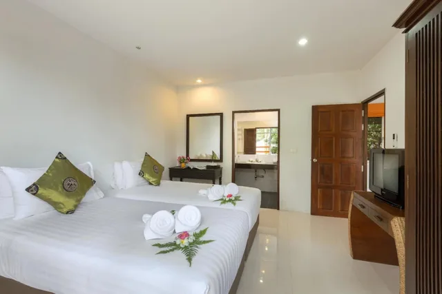 جناح بإطلالة على الحديقة بغرفة نوم واحدة، Phuket Sea Resort 1/5