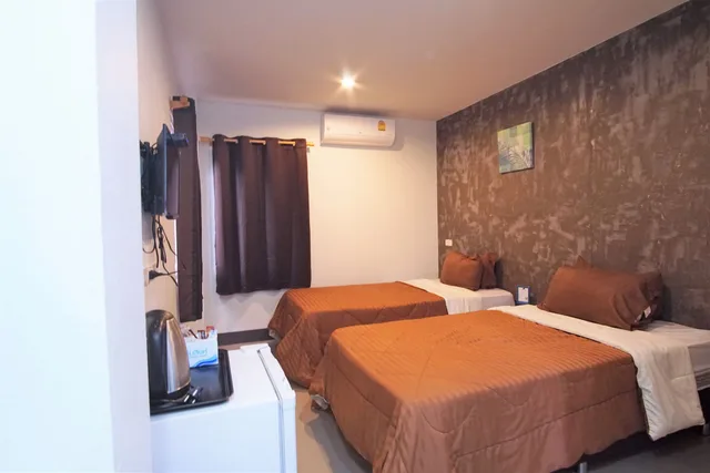 Standard, Twin Beds, Maerim Villa & Pool 2/3
