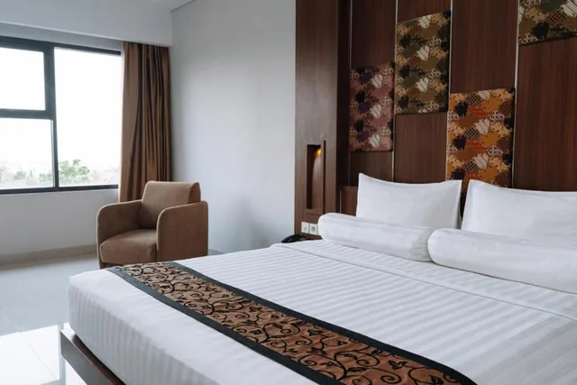 Deluxe, Anugrah Hotel 2/5