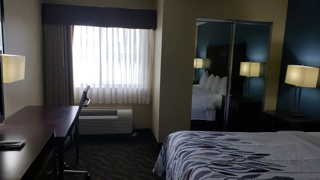 غرفة ديلوكس بسرير كوين لذوي الإعاقة، Red Roof Inn Port Allen 2/3