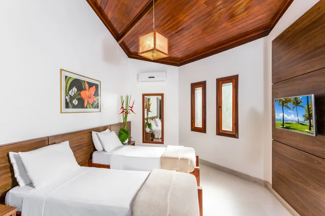 شقة بسرير مزدوج وسرير فردي بشرفة، Arraial Bangalo Praia Hotel 1/5