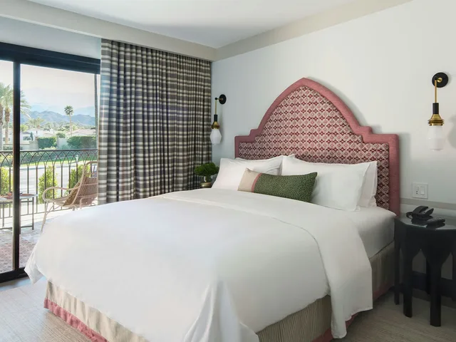 غرفة كلاسيكية بسرير كينج، Sands Hotel and Spa 1/2