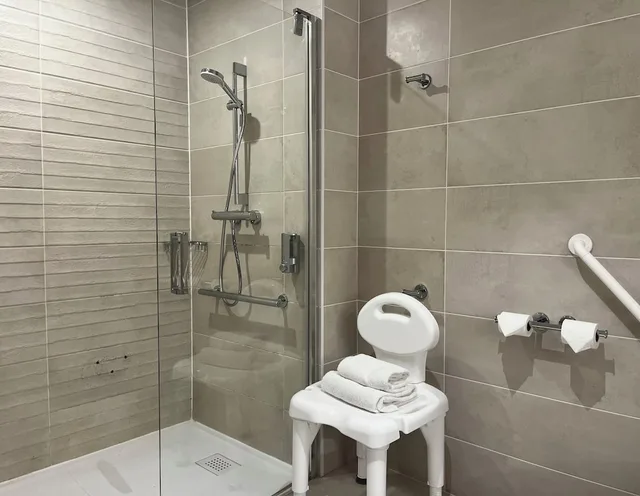 Standard, Queen Bed, Accessible, Hotel Ker Lann Aeroport 7/8