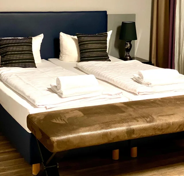 غرفة بسرير مزدوج، Arena Inn Hotel 1/1