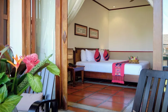 غرفة ديلوكس بسرير كينج بإطلالة على الجبل، Riverside Boutique Resort Vang Vieng 6/8