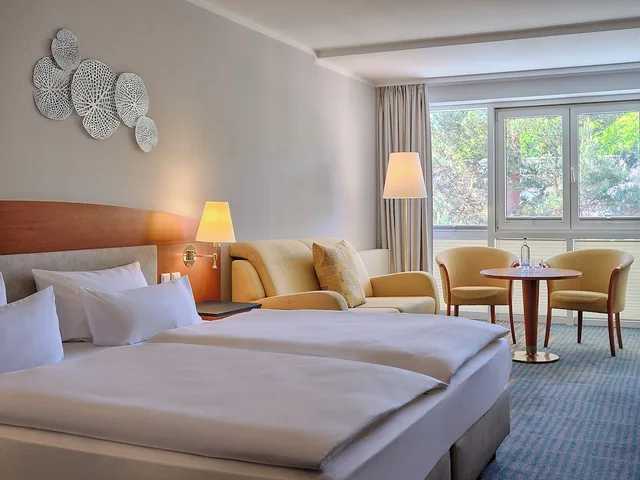Superior, King Bed, Dorint Seehotel Binz-Therme Binz / Rugen 1/5