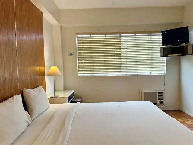 غرفة قياسية بسرير كوين، The Clipper Hotel 1/3