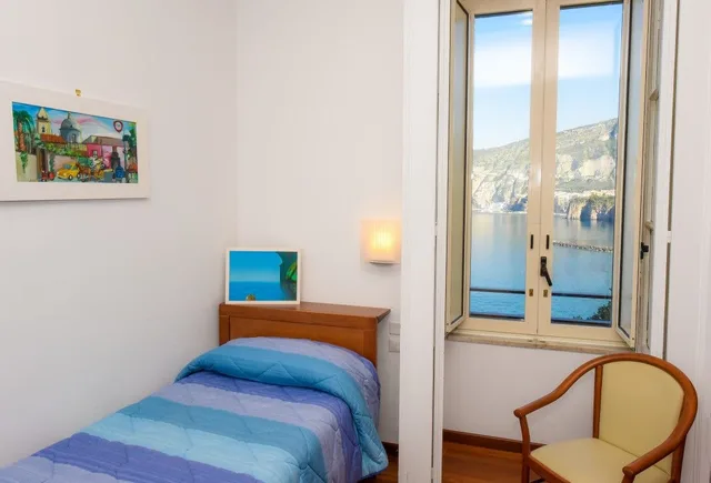 غرفة مفردة بسرير فردي، Villa Crawford 1/3