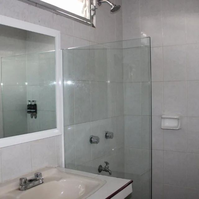 غرفة بسرير مزدوج أو سريرين منفصلين بإطلالة على المسبح، SUITE HOTEL MARIA DE LA LUZ 9/10
