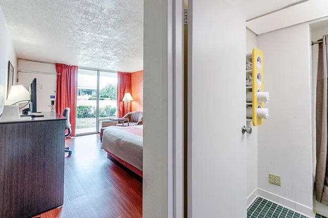 1 King Bed - Non-Smoking, Micfridge، Motel6 Dumfries, VA 6/8