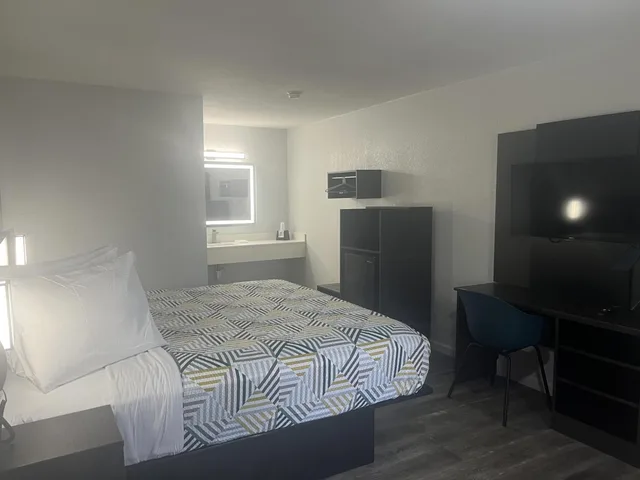 2 Queen Beds Mobil Access Tub Nsmk Micfridge، Motel6 Mccomb Ms 9/16
