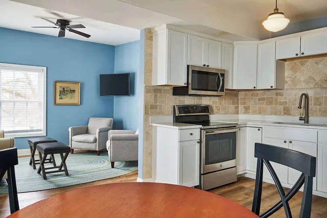 جناح بسرير كينج بإطلالة على المدينة، The Cadillac House Lexington, Tapestry Collection by Hilton 1/1
