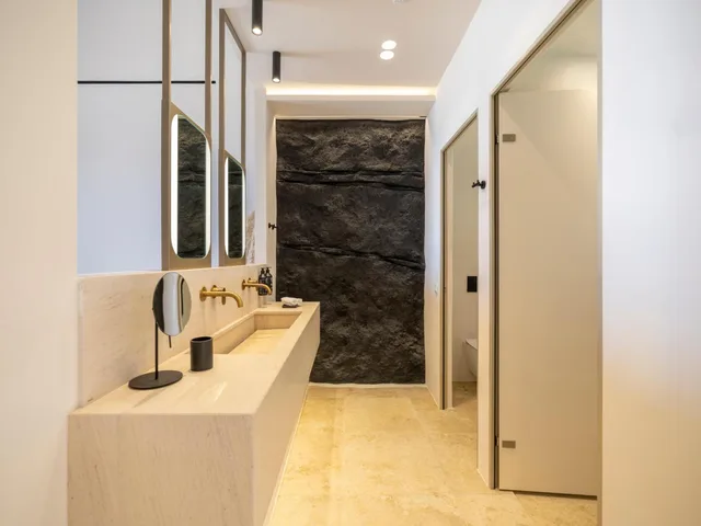 Sunset, Junior Suite, King Bed, Sea View, Sofa, with Pool، SANTO MINE OIA SUITES 2/2