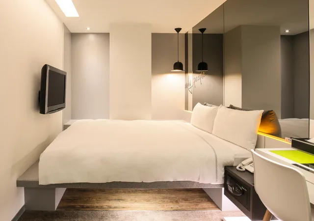 Standard, Double Bed, No Window، Cityinn Hotel Taipei Station Branch Iii 1/5