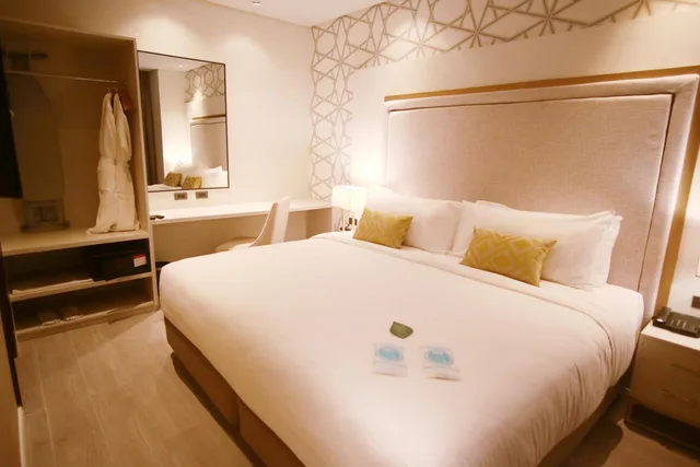 جناح جونيور، Summit Hotel Naga 2/4