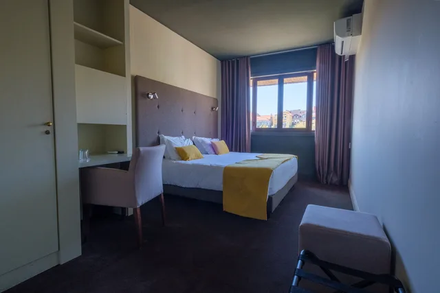 غرفة ديلوكس بسرير مزدوج أو سريرين منفصلين، Vilar Oporto Hotel 3/8