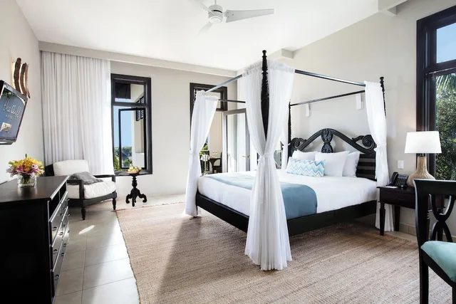 1 Bedroom, Suite, King Bed, with Pool، The Cliff Hotel 1/2