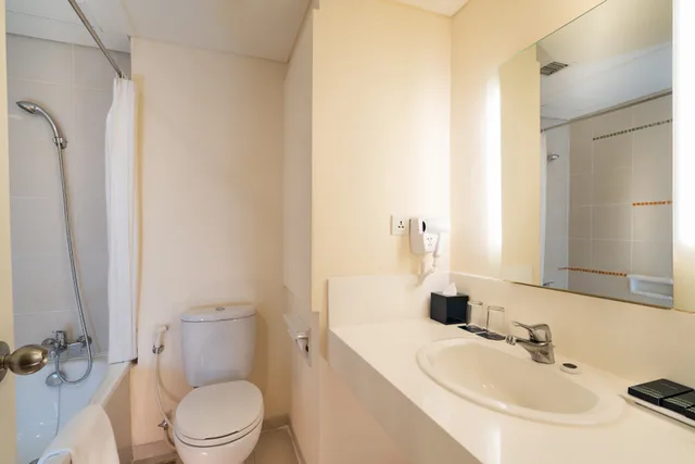 غرفة ديلوكس بشرفة، Cityloog Hotel Tebet Jakarta 2/2