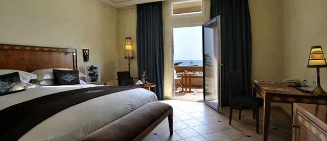 غرفة سوبيريور بسرير كينج بإطلالة على البحر، Le Medina Essaouira Thalassa Sea & Spa - MGallery Collection 4/10