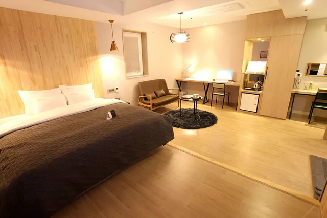 جناح بسرير كوين، Mind Tourist Hotel 3/7