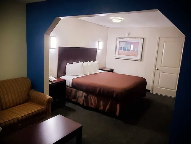 غرفة قياسية بسرير كينج للمدخنين، Executive Inn 1/4