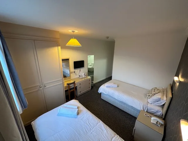غرفة كلاسيكية بسريرين منفصلين، Pine Lodge Hotel & Restaurant Mansfield 2/4