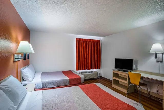 غرفة قياسية بسريرين مزدوجين لذوي الإعاقة، Motel6 Tucson, AZ - North 1/7