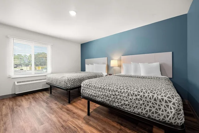 جناح بسريرين كوين، WoodSpring Suites Huntsville - Research Park 2/3