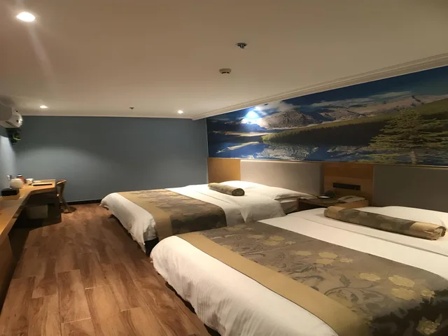 غرفة عائلية بسرير كينج وسرير فردي، GreenTree Inn Jiangyin Zhouzhuang Shiji Avenue Business Hotel 2/2