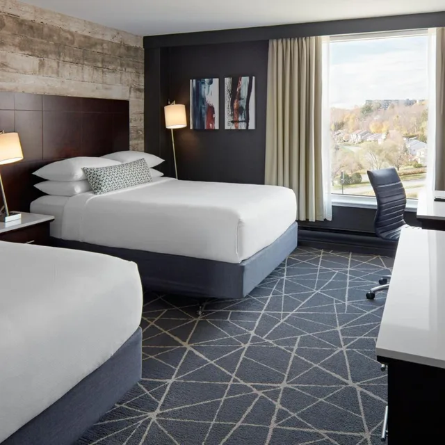 غرفة، Delta Hotels By Marriott Sherbrooke Conference Centre 5/12