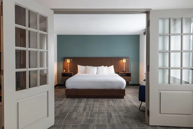 جناح بسرير كينج مع أريكة لذوي الإعاقة، Comfort Inn and Suites Near Burke Mountain Saint Johnsbury, VT 2/10