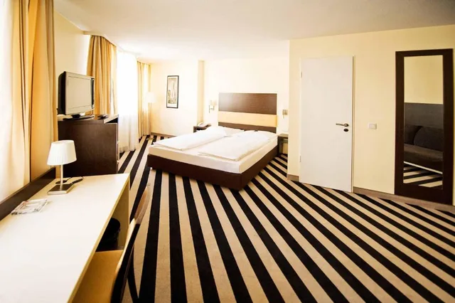 غرفة اقتصادية بسرير مزدوج، Tante ALMA Bristol Hotel 2/2