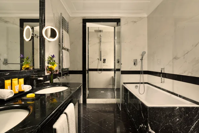 غرفة فاخرة ثلاثية، Splendide Royal Hotel 2/3