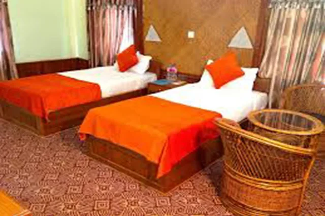 غرفة ديلوكس بسرير مزدوج، Dhampus Resort 3/3