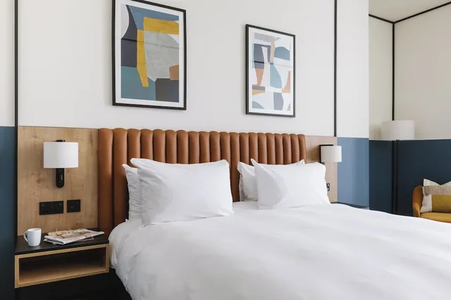 غرفة بريميوم بسرير كوين، voco Belfast, an IHG Hotel 6/9
