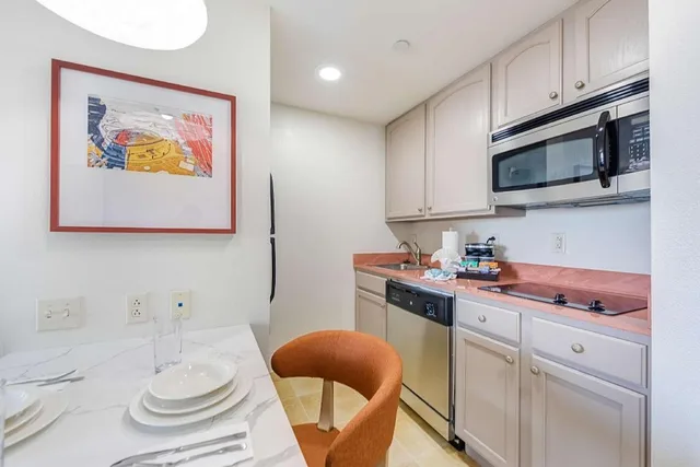 جناح استوديو بسرير كينج مع أريكة لذوي الإعاقة، Homewood Suites by Hilton East Rutherford - Meadowlands, NJ 5/5
