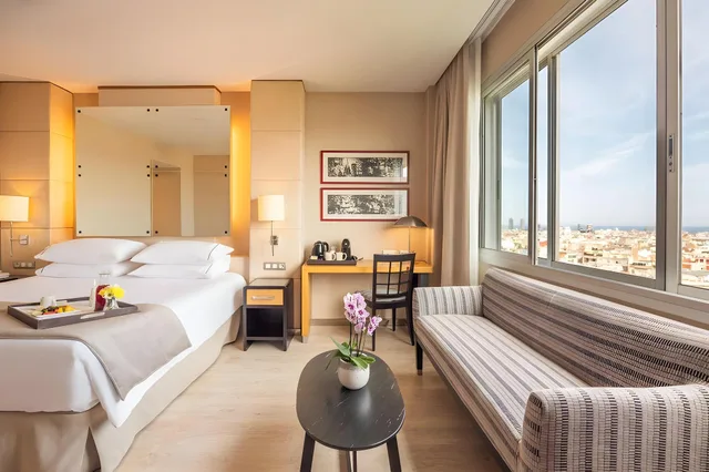 غرفة سوبيريور بسرير فردي، Hotel Hesperia Barcelona Presidente 2/2