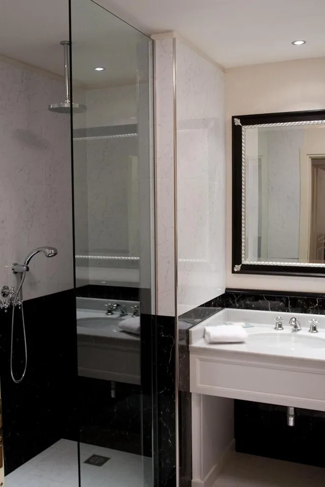 غرفة مفردة، Hotel Maxim 6/8