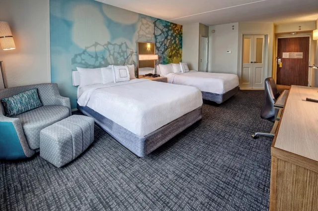 Room, Quadruple, Accessible, Courtyard By Marriott Dulles Airport Herndon 2/3