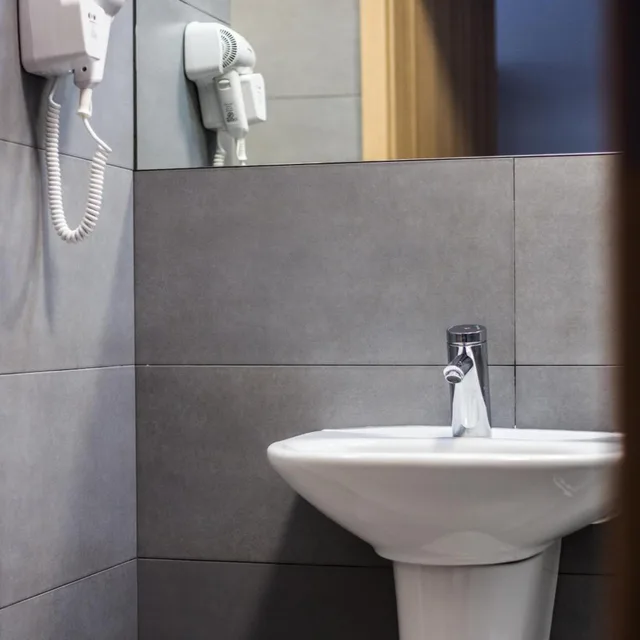 غرفة ثلاثية، Waw Hotel 4/6