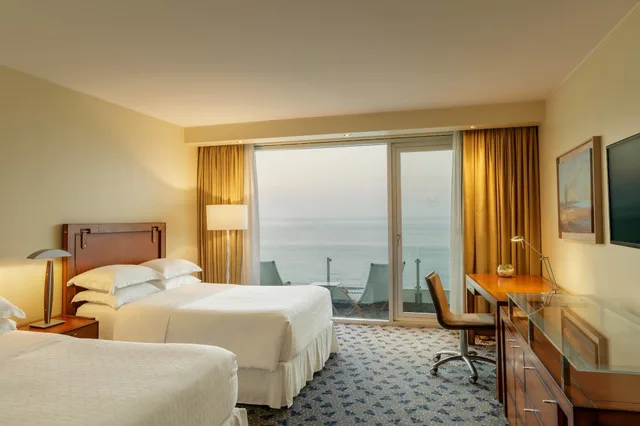 Deluxe, 2 Double Beds, Ocean Front, Balcony, Sheraton Miramar Hotel and Convention center 1/2