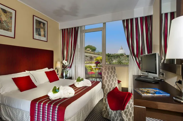 غرفة سوبيريور بسرير مزدوج بشرفة، Cardinal Hotel St Peter 1/1